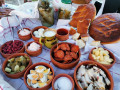 2022-07-16-KOC-Kocurska-zatva-Etno-stoli-ORU-1