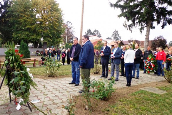 Означена 25-рочнїца страданя жительох Миклошевцох