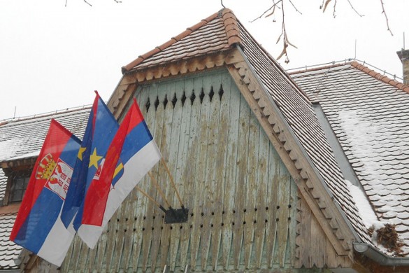Руска застава на трох местох у Дюрдьове