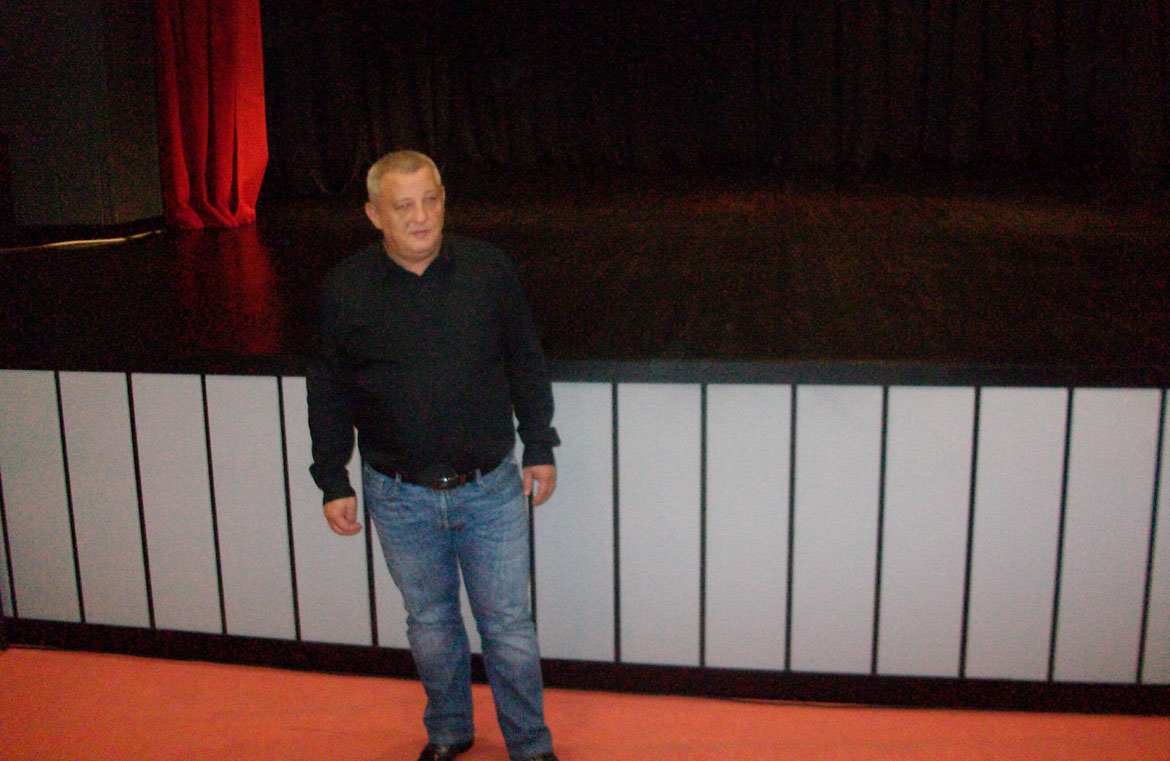 7.10-SID PREDSEDNIK VUKOVIC PORED NOVE BINE